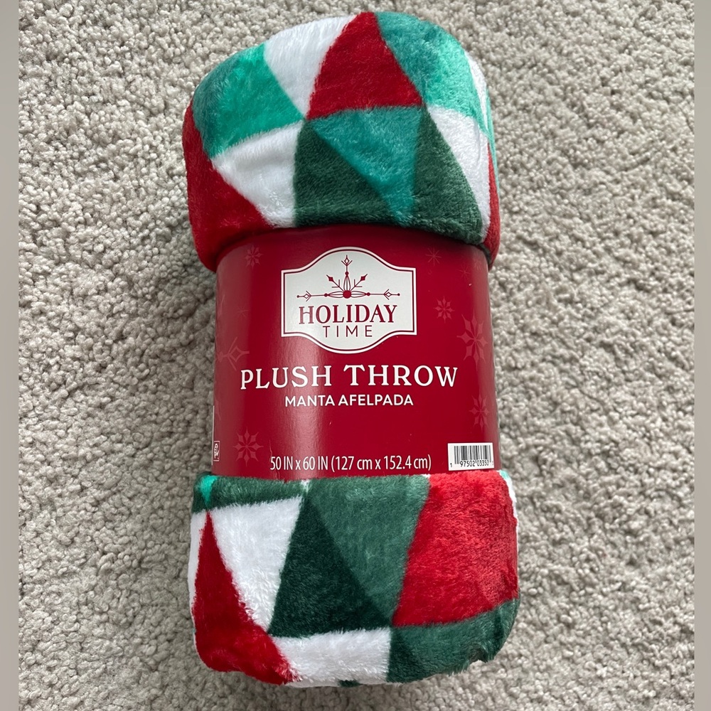 Holiday Time Plush Geometric Red Green White Throw Fuzzy Blanket 50x60"